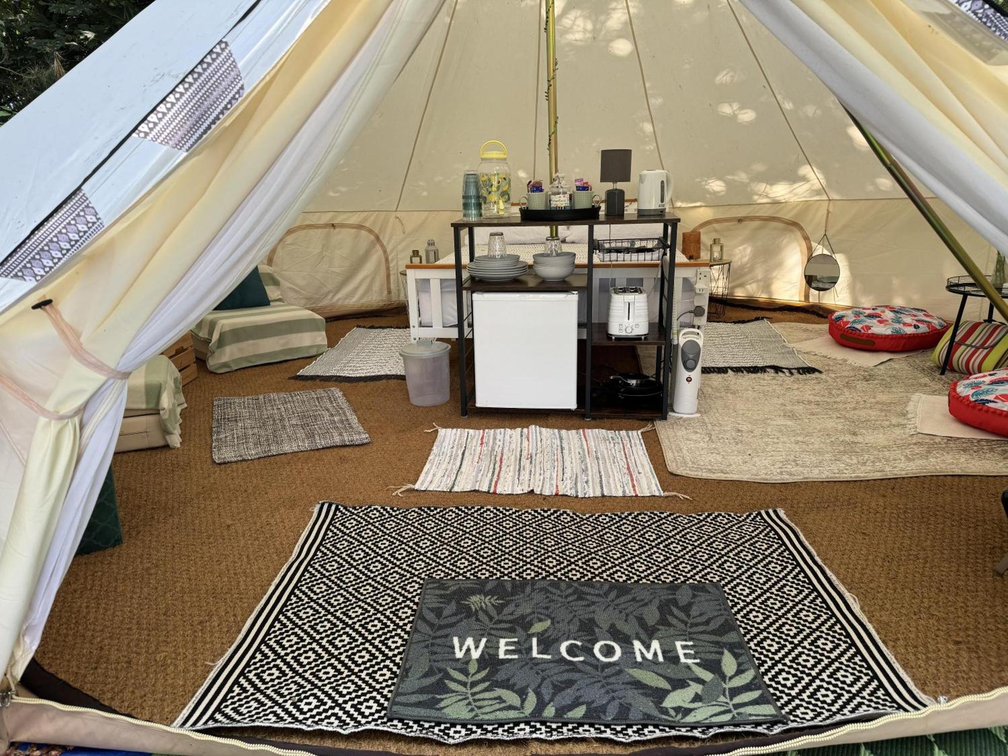 Villa Spacious Bell Tent At Herigerbi Park Lincolnshire à Grantham Extérieur photo
